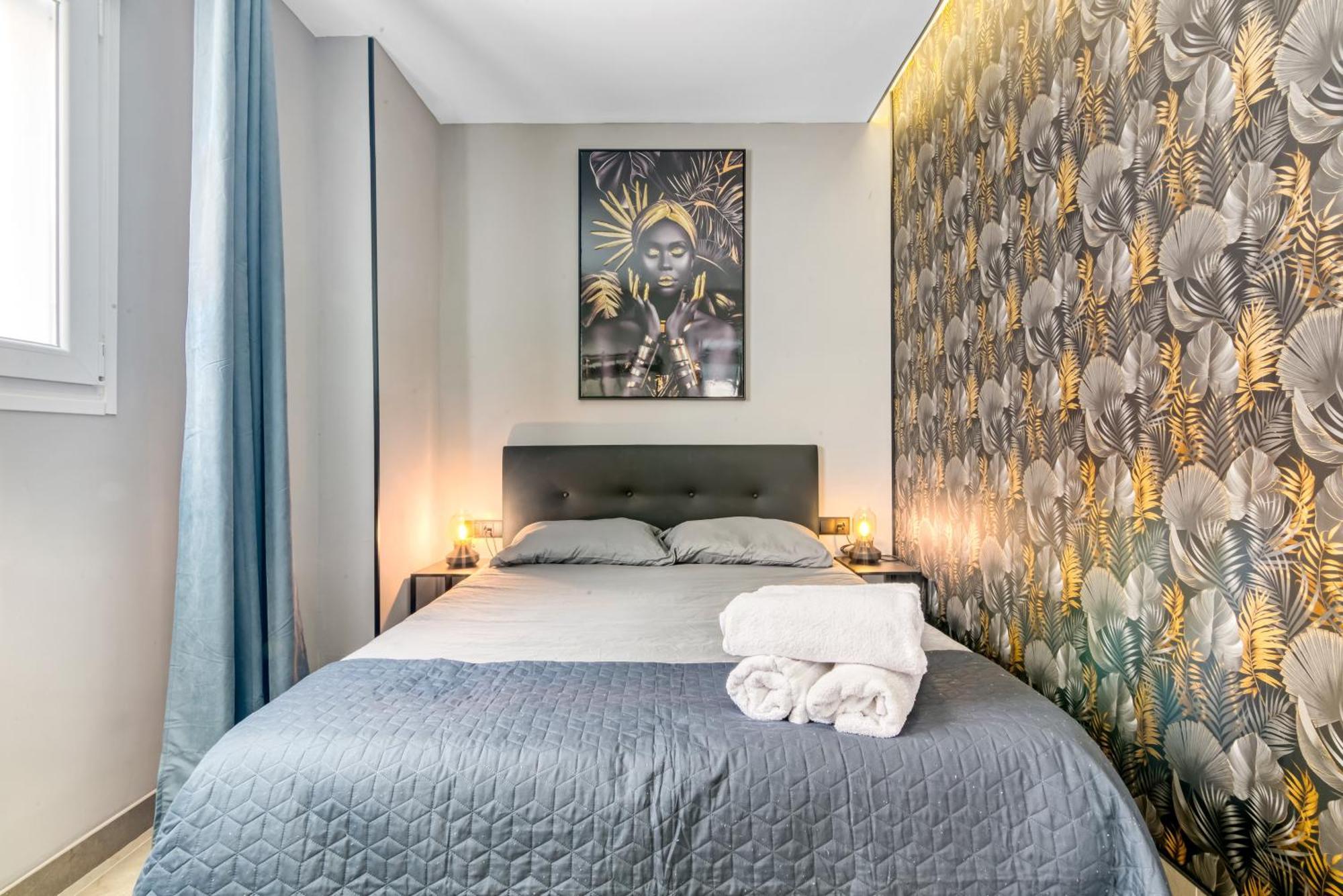 City Scape Suites Valencia Eksteriør billede